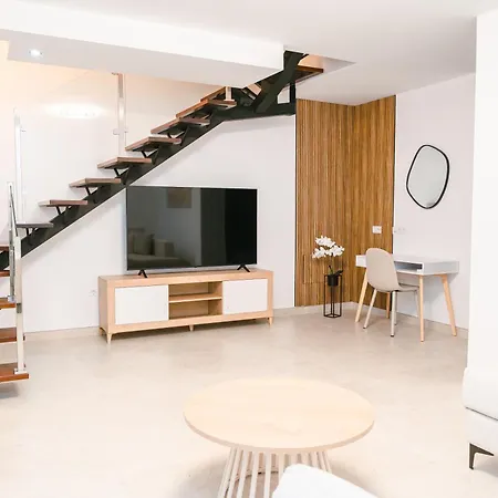 Dona Carmen 2 * Las Playas